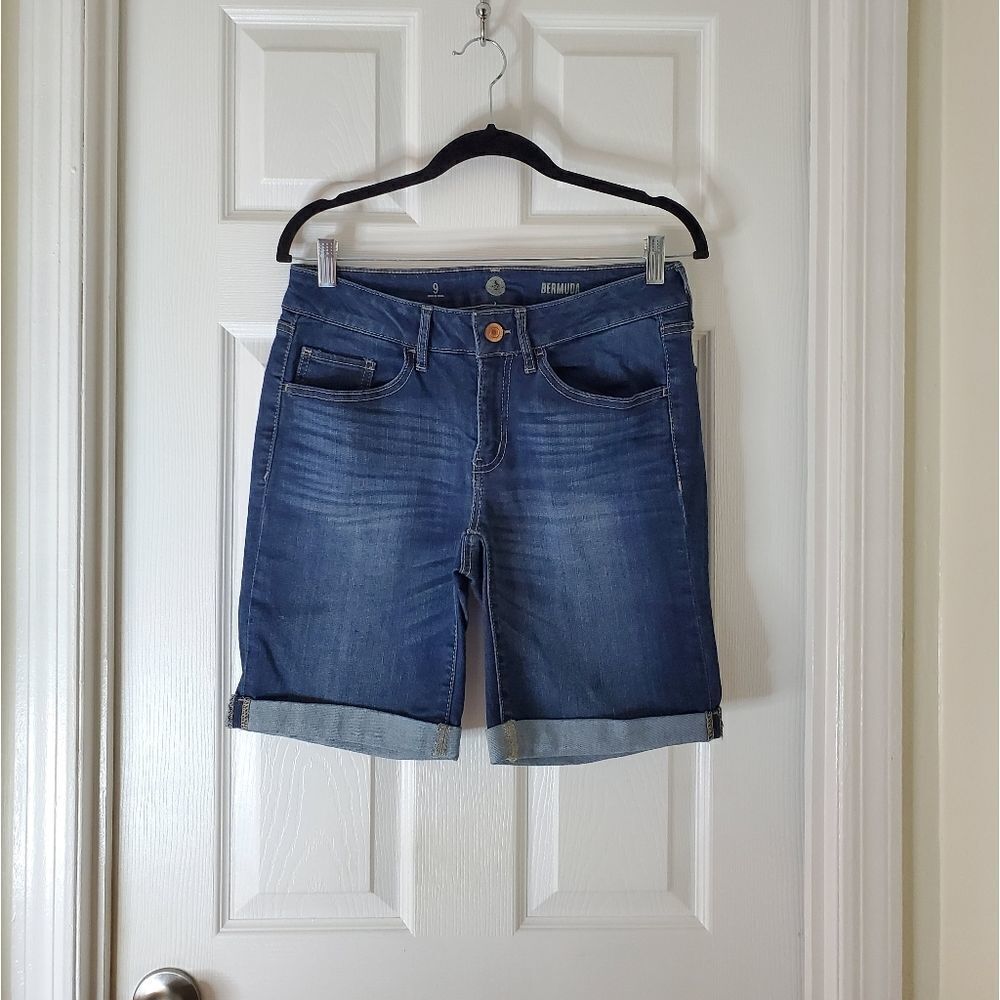 🇺🇸Cute Jean Shorts Size 9 - Picture 2 of 7